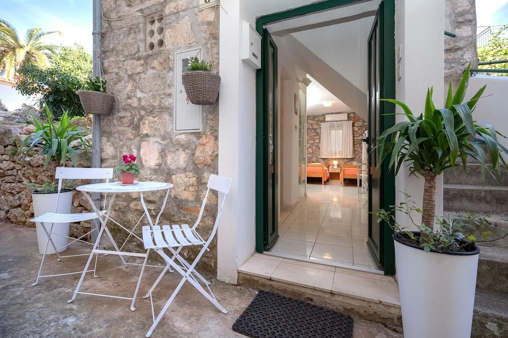 Apartments Lotti
