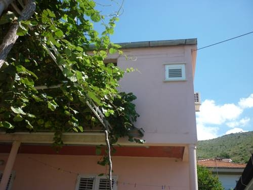 Guesthouse Apartments ZR
