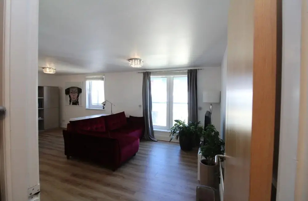 Stylish Modern 1BR Flat for 4 in Shore Side Leith