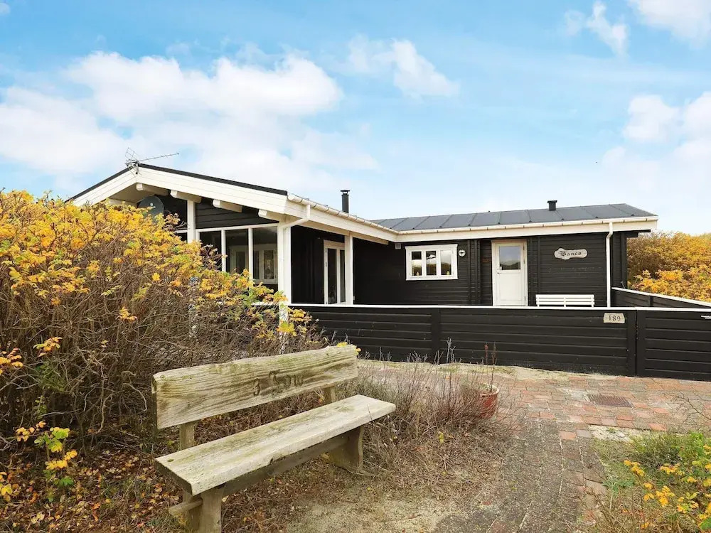 Enthralling Holiday Home in Hvide Sande Near Beach