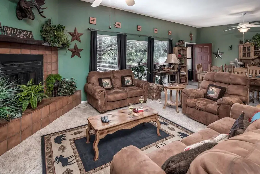 MOOSE3 - Three Bedroom Townhome