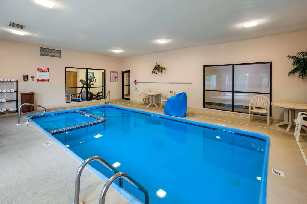 Quality Inn I-70 Near Kansas Speedway