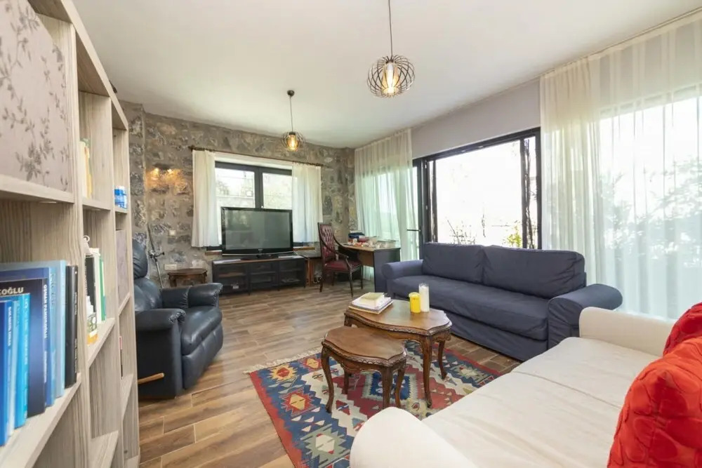 Eclectic Studio Apartment Near Sea in Bodrum