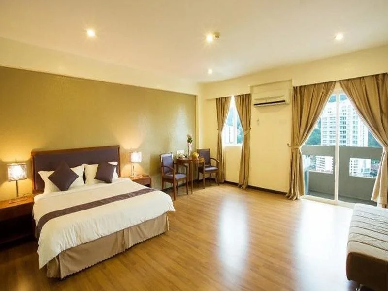 Alora Hotel