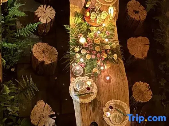 Hot Spring Forest Healing Art Homestay