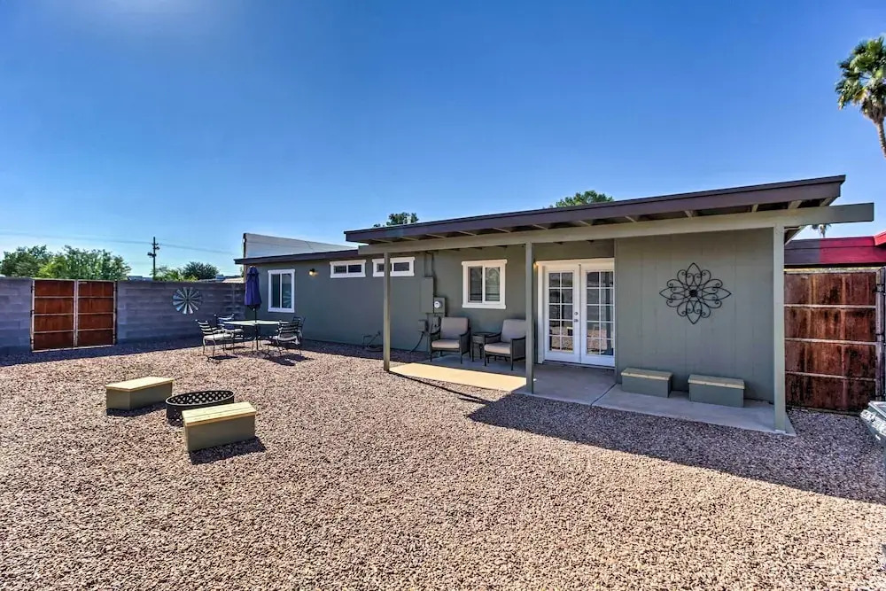 Private Yard! Pet-Friendly Tucson Getaway