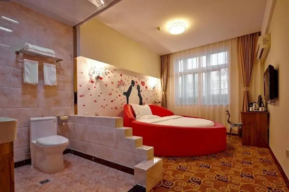 Super 8 Hotel Jinan Railway Station Square