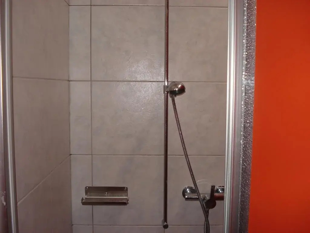 Adrenalin Backpackers Hotel