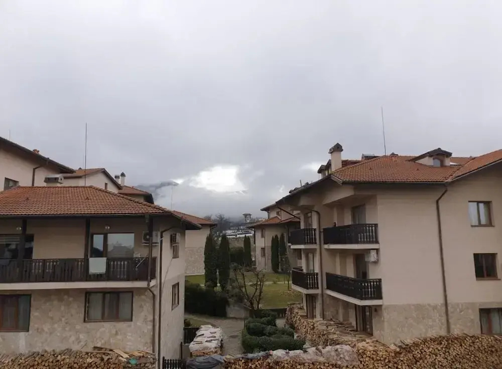 2 Bedroom Mountain View