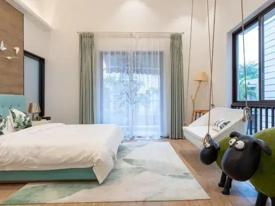 Qingshu Holiday Villa Hotel (Yangjiang Poly Yintan Store)