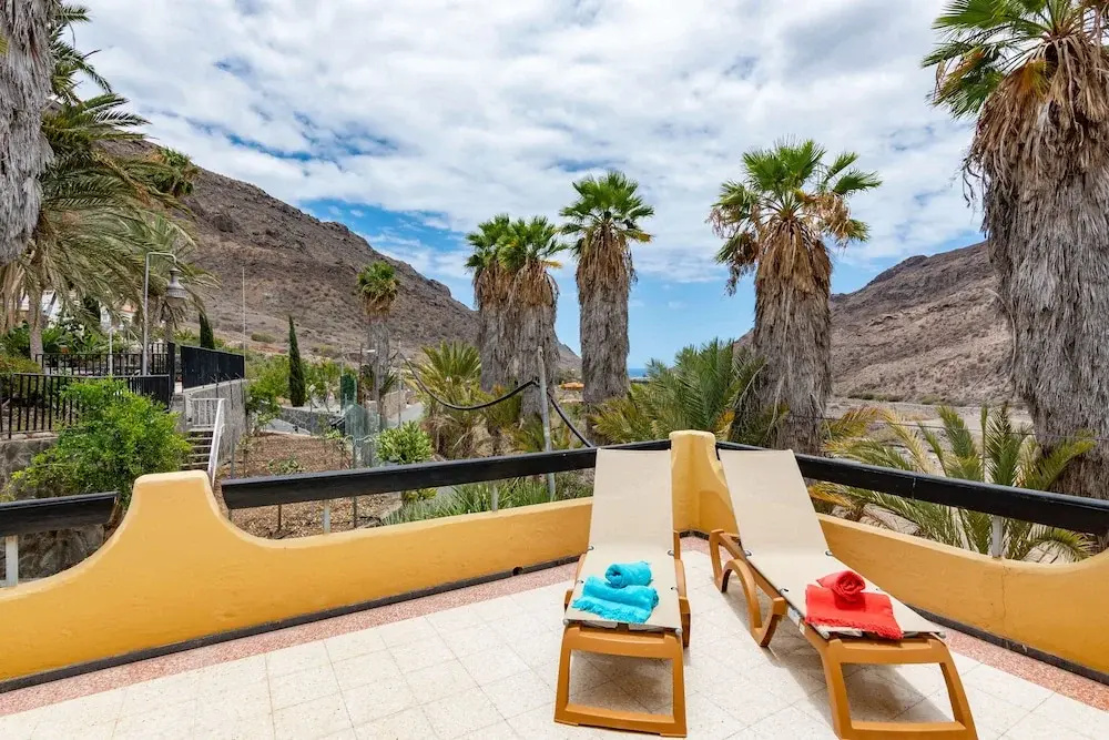 Casa de vacaciones con piscina compartida en Mogán IV