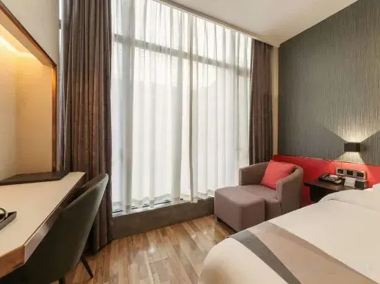 Holiday Inn Xiagu Wharf Sea World Branch