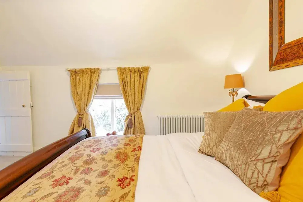 Beautiful 4 Bedroom Property
