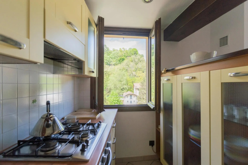 CO-L371-URIC20A1 - Vacation Family Home in Tremezzo