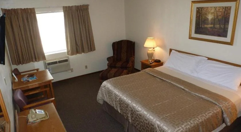 Riverwood Inn