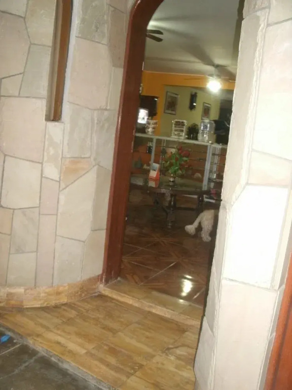 Angelicas House 2BR Near Airport Terrace WiFi