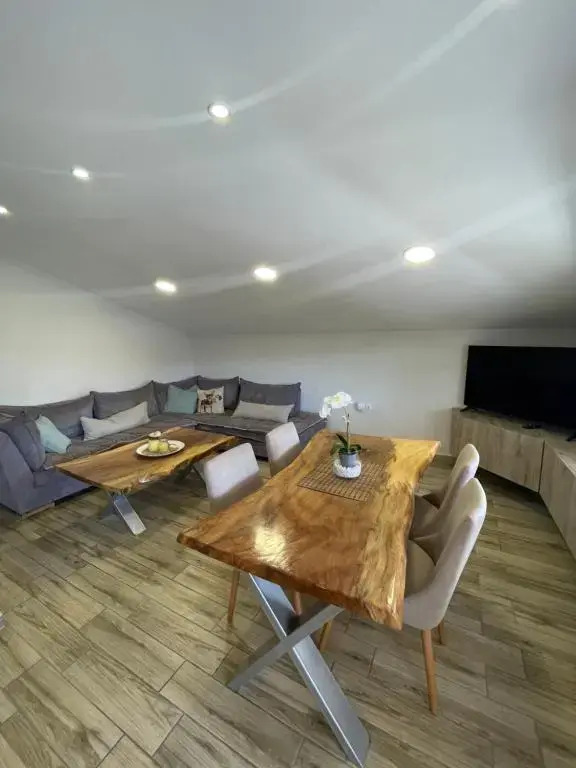 Cozy apartment in paralia ofryniou