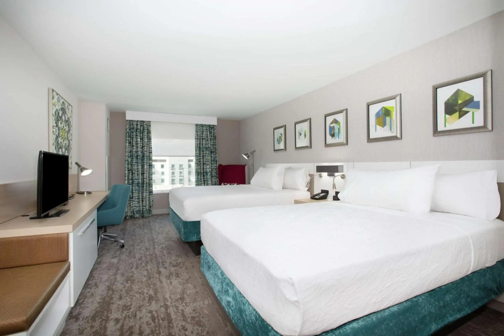 Collins Hotel