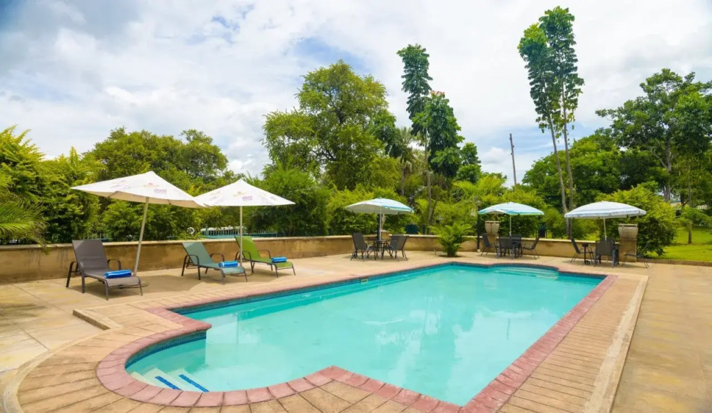 N1 Hotel & Campsite Victoria Falls