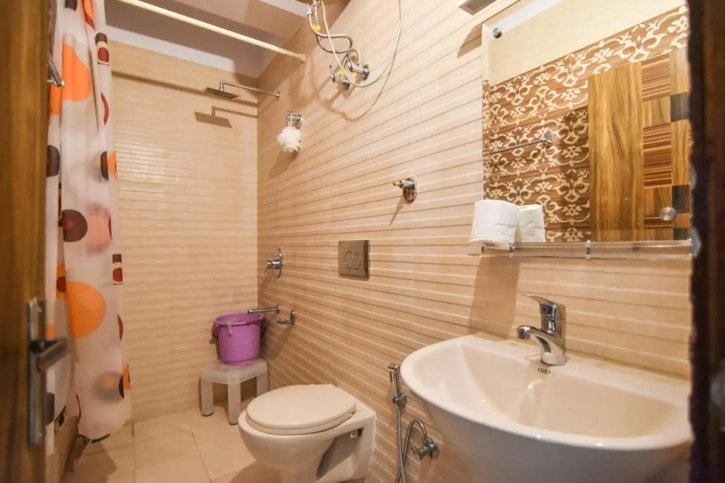 Dhanlaxmi Apartments