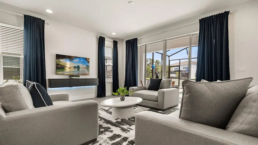 Contemporary 4BR Townhome With Pool & Themed Rooms