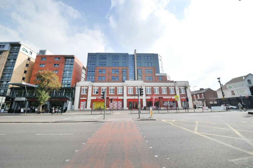 Rusholme Place Manchester - Walking distance to Manchester University