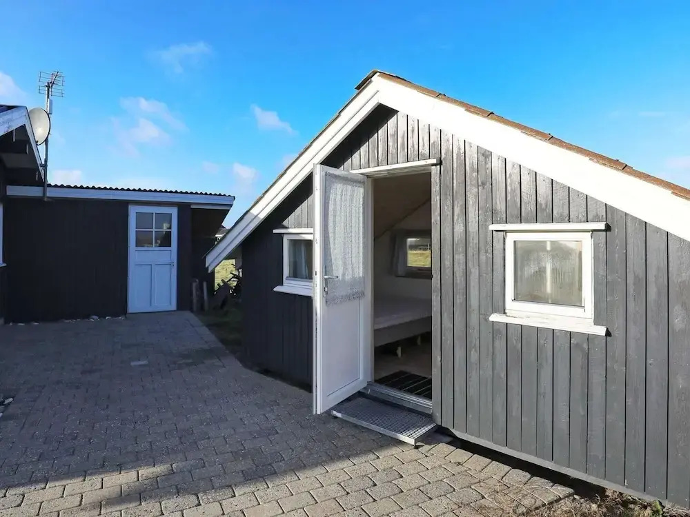 8 person holiday home in Harboøre
