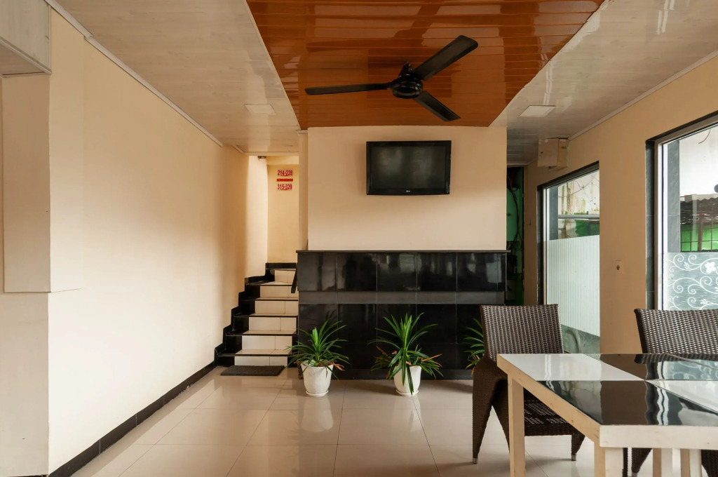 Urbanview Hotel Syariah Residence Medan
