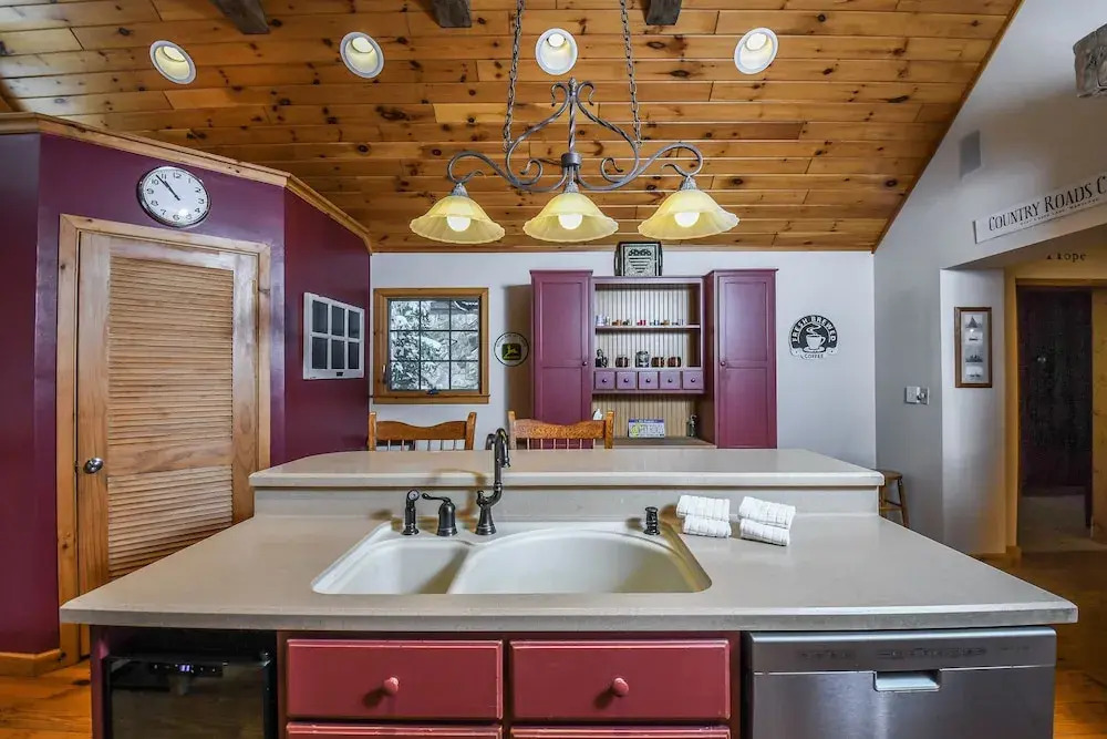 Country Roads Cabin