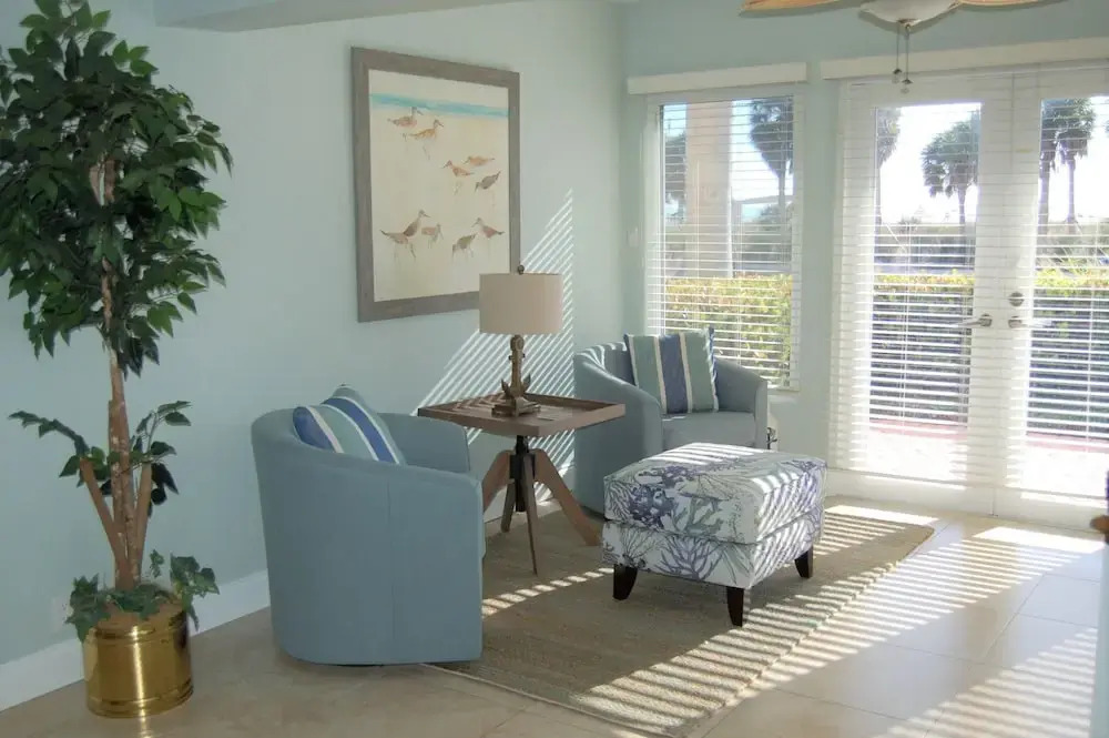 Sunset Royale 104 1 Bedroom 1 Bathroom Apts