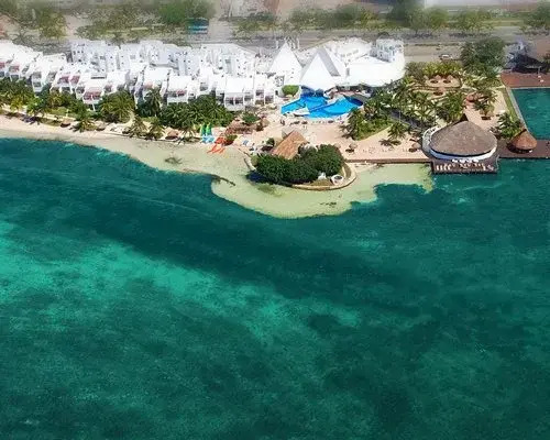 Sunset Lagoon, Cancún, Mexico