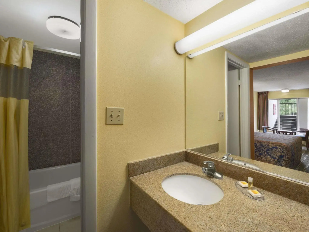 Rose Garden Inn & Suites Thomasville