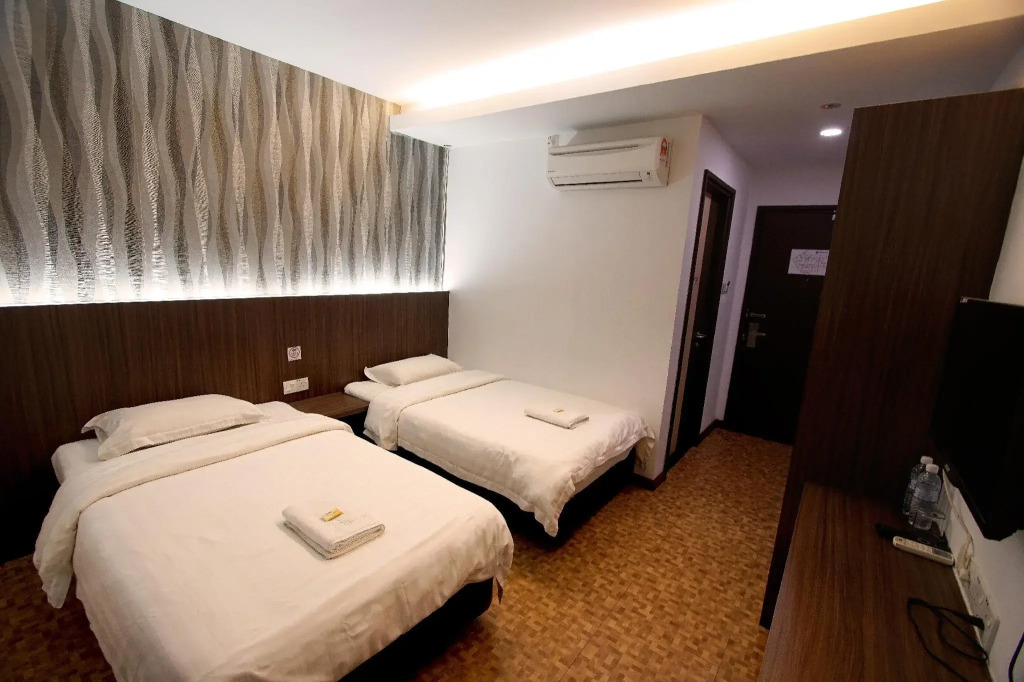 Pavilion Inn