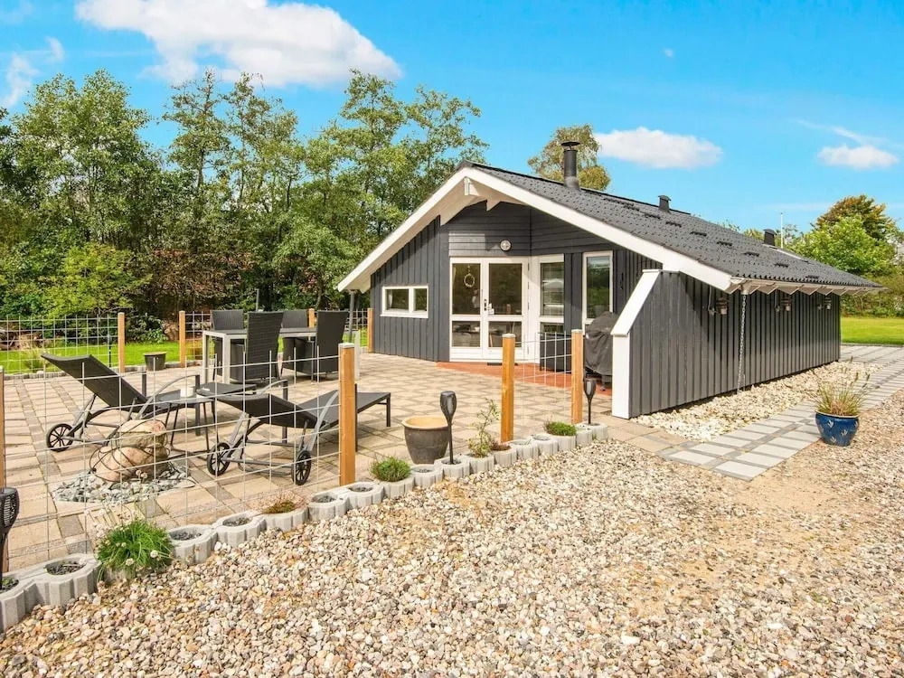4 person holiday home in Oksbøl-By Traum