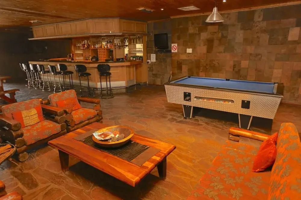 Stoney's Country Hotel