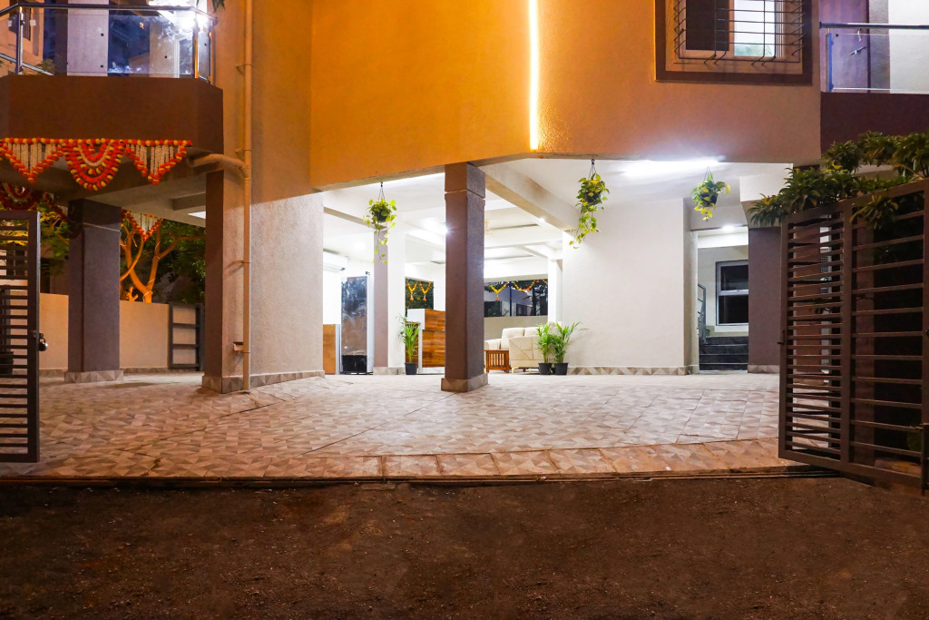 Hotel O by OYO Falcon Executive
