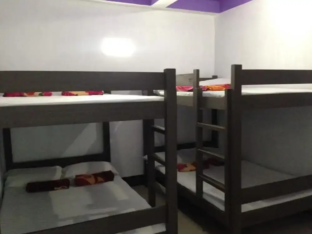 Ysraela Lodging House - Burgos - Hostel