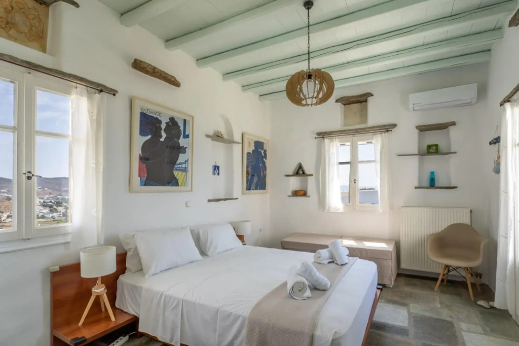 Maison Simone with private heated infinity pool & spectacular sea view