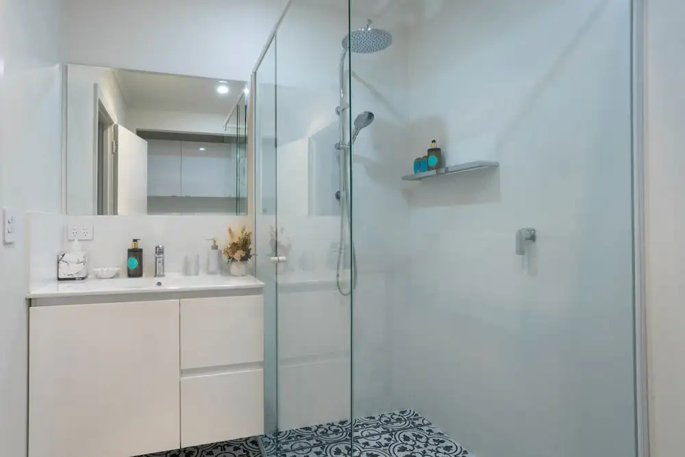 Beautiful Pet Friendly 1BR Cottage With Patio