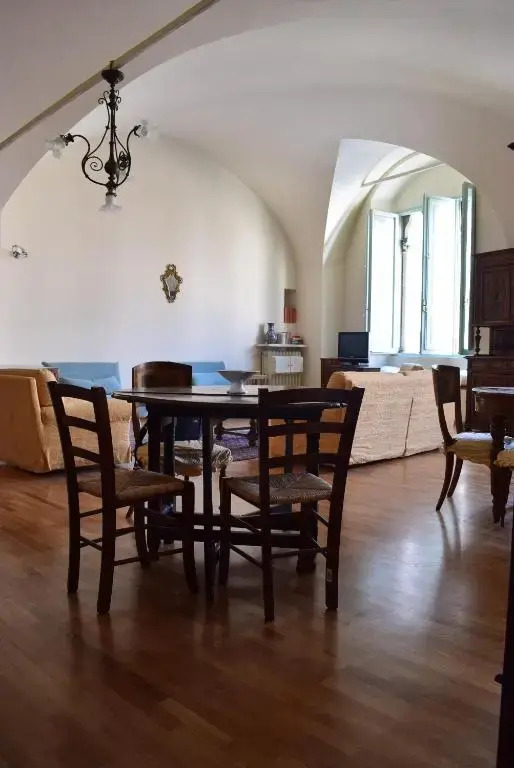 Appartamento Vannucci 10