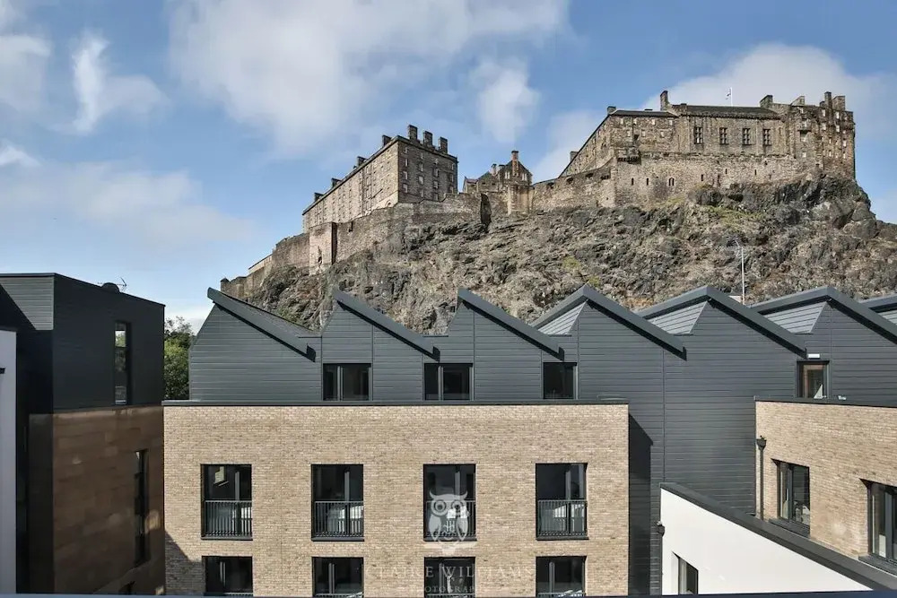 For Students Only - Kings Stables Road in Edinburgh
