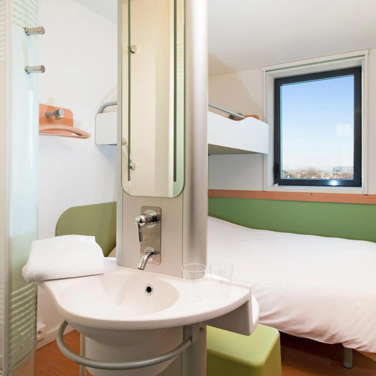 ibis budget Istres Trigance