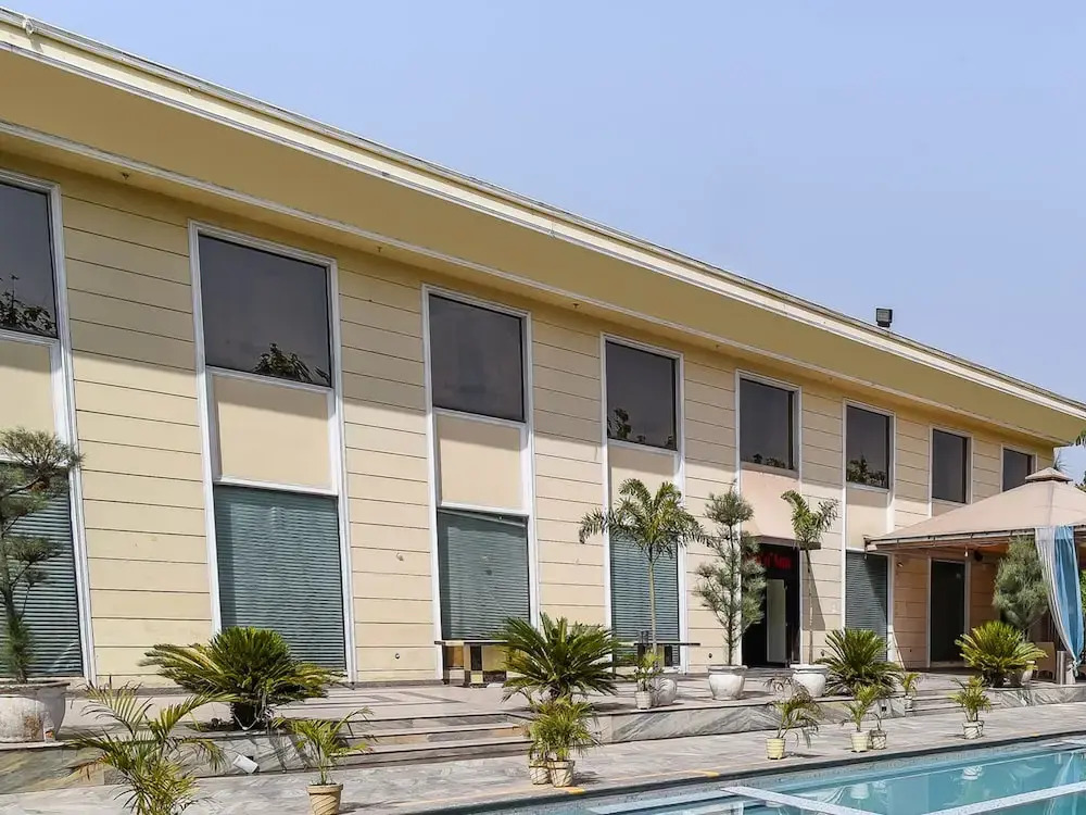 OYO 15418 D'amore Resorts