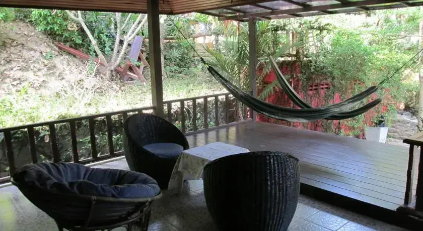 Jay Jay Bungalows and Restaurant