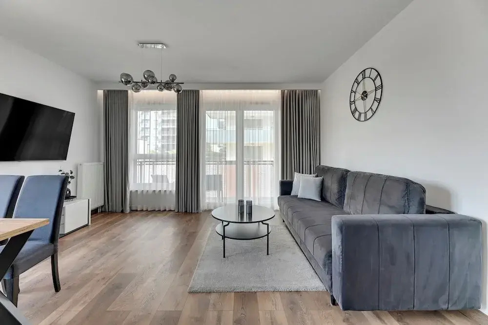 Old Town Bastion Walowa Apartments by Noclegi Renters