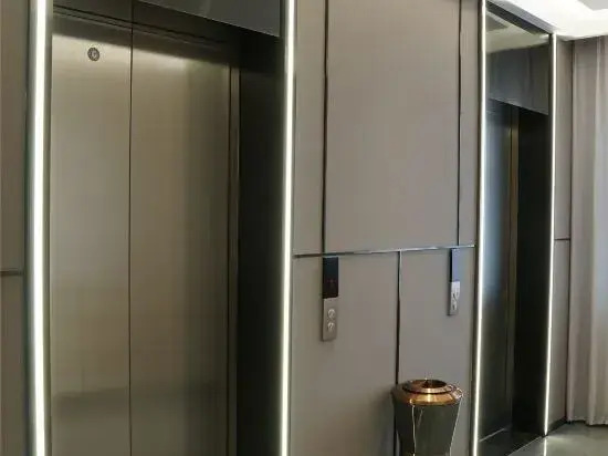 Aimei Zunxiang Hotel (Jingmen Yima Guangcai Great Market Shop)