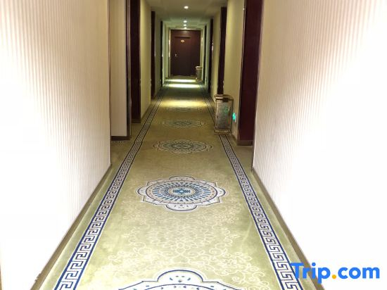 Shanghai Jinlong Hotel
