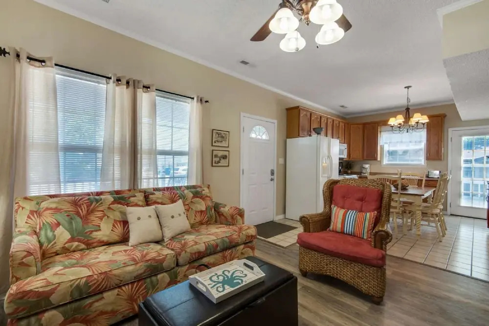 Beach Bungalow 3 Bedroom Apartment
