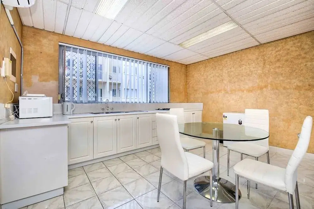 Conveniently Located Studio In Surfers Paradise