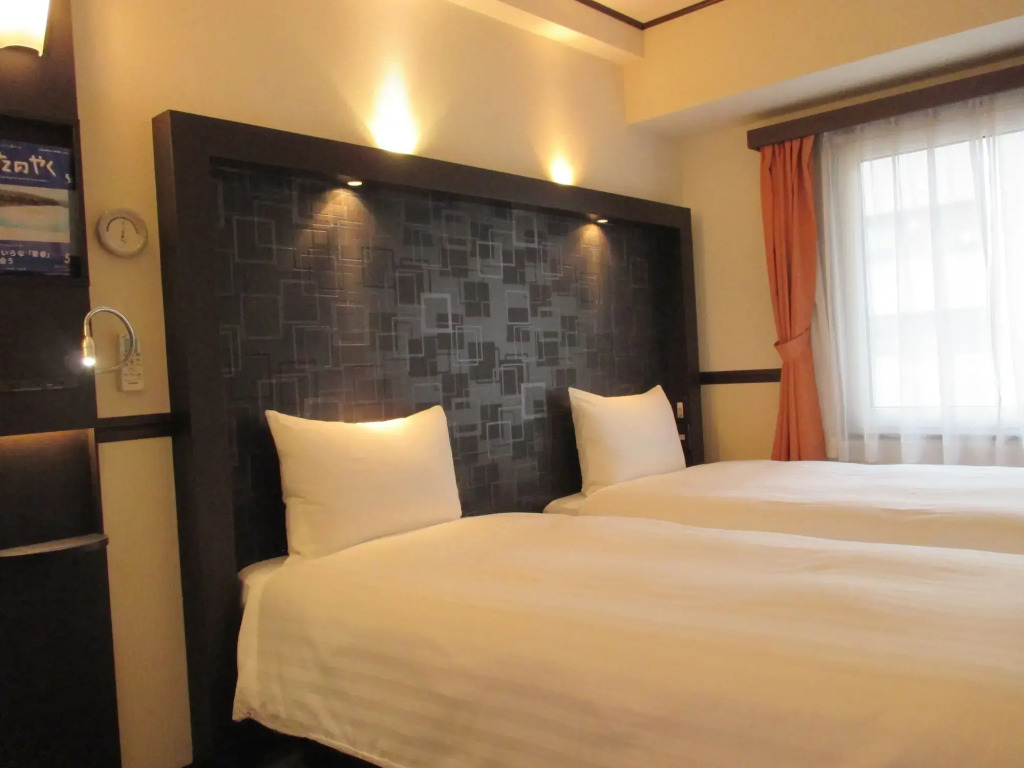 Отель Toyoko Inn Shinagawa Konan Tennozu Isle